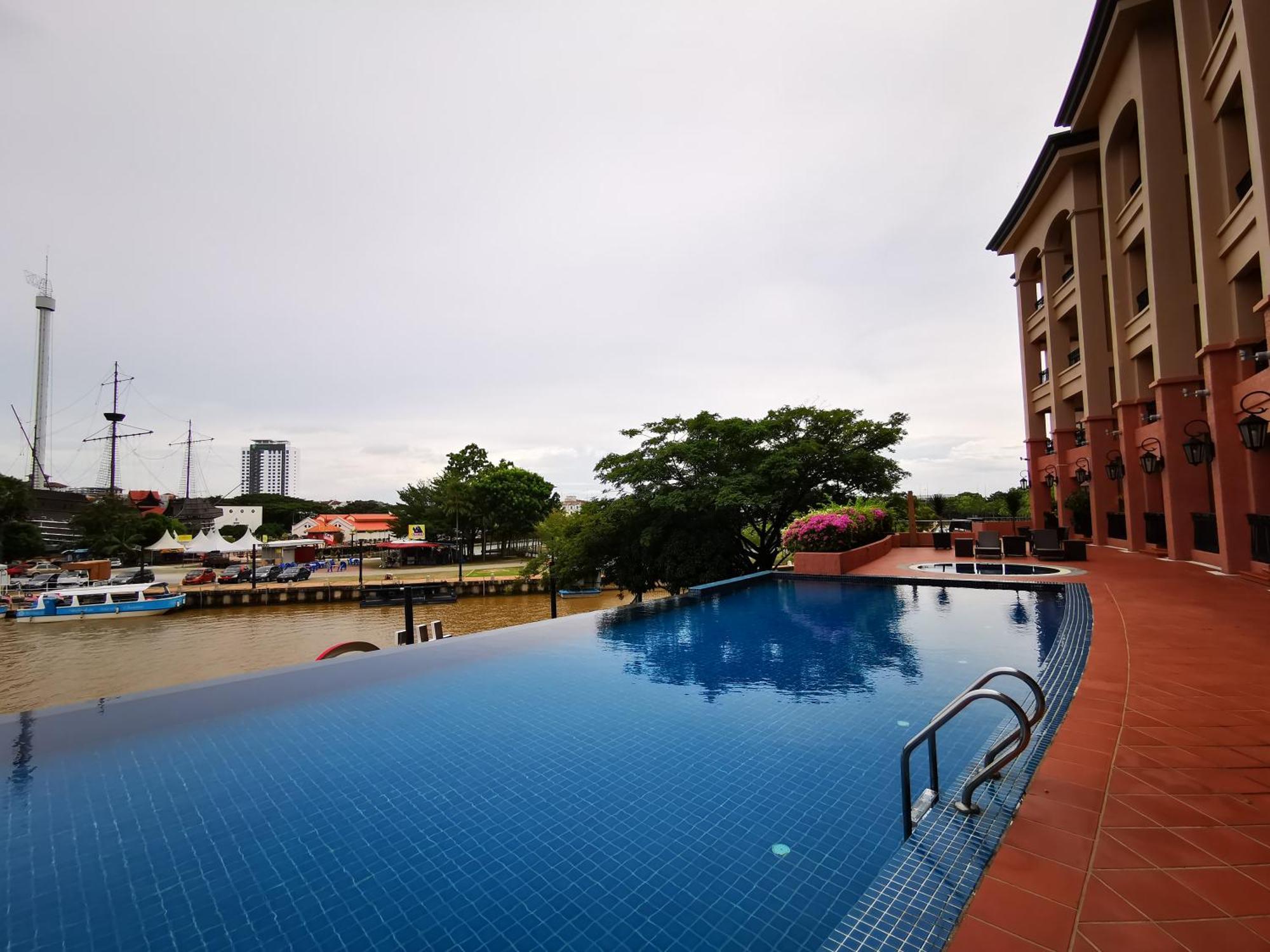 Casa Del Rio Residences Malacca Exterior photo
